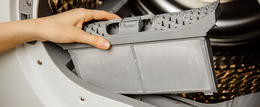 Signs Of A Clogged Dryer Lint Trap in Vicksburg, Mississippi